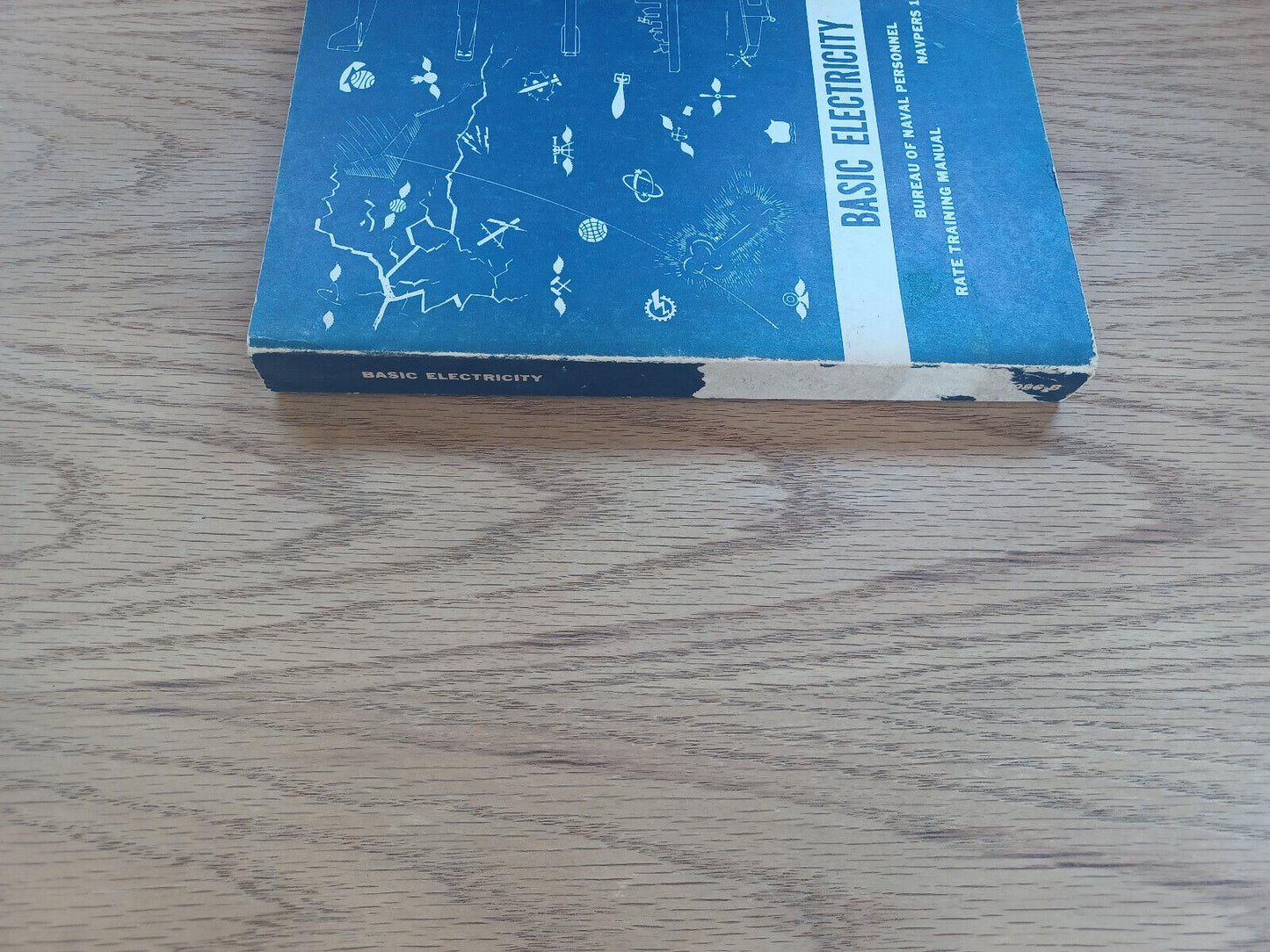 Basic Electricity Bureau Of Naval Personnel Rate Training Manual 10086-B 1969