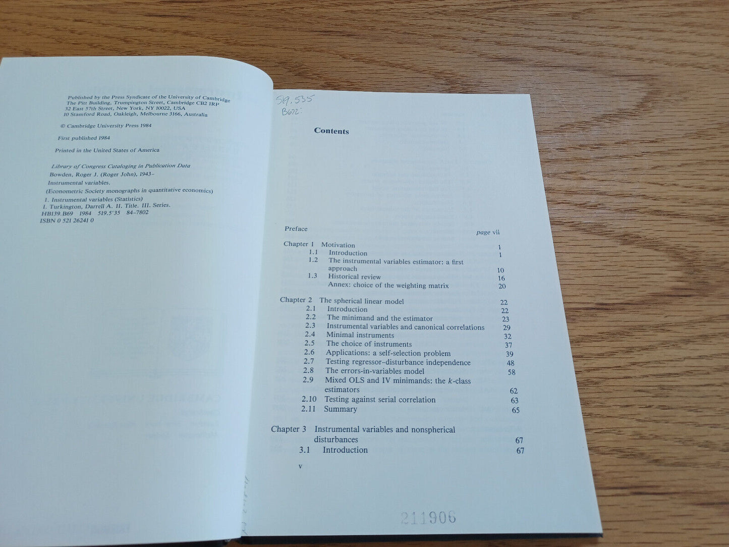 Instrumental Variables Roger J Bowden Darrella A Turkington 1984 1St Ed