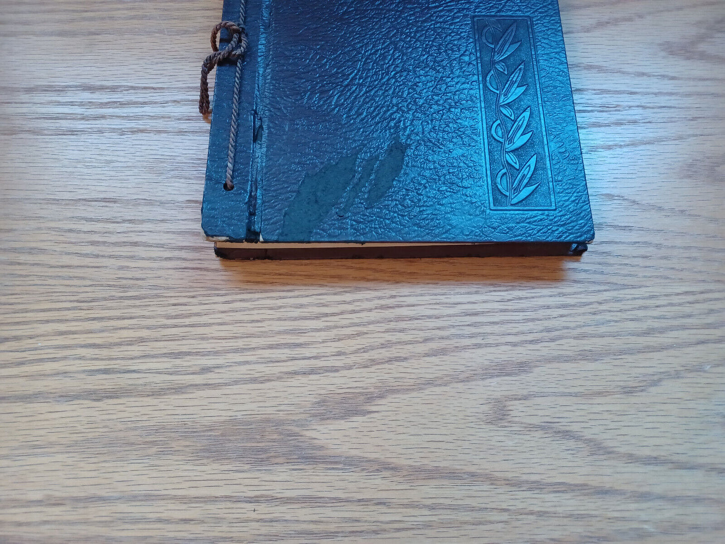 Leaves Of Gold And Anthology Of Prayers Memorable Phrases Clyde Lytle 1963