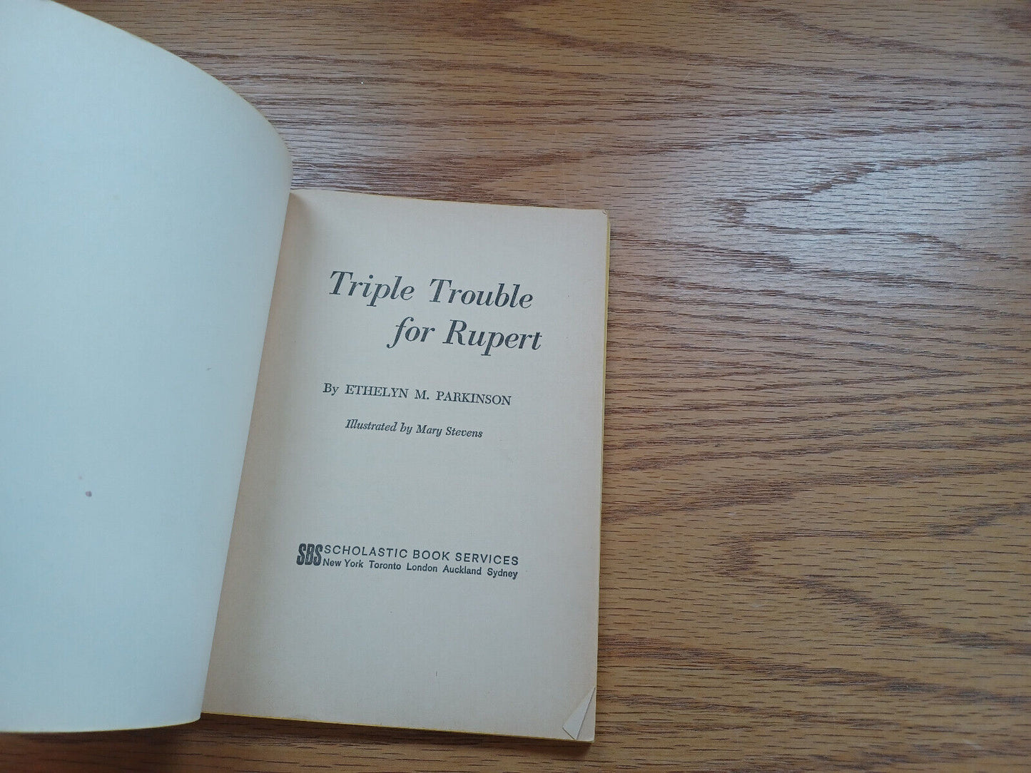 Triple Trouble For Rupert Ethelyn M Parkinson 19696