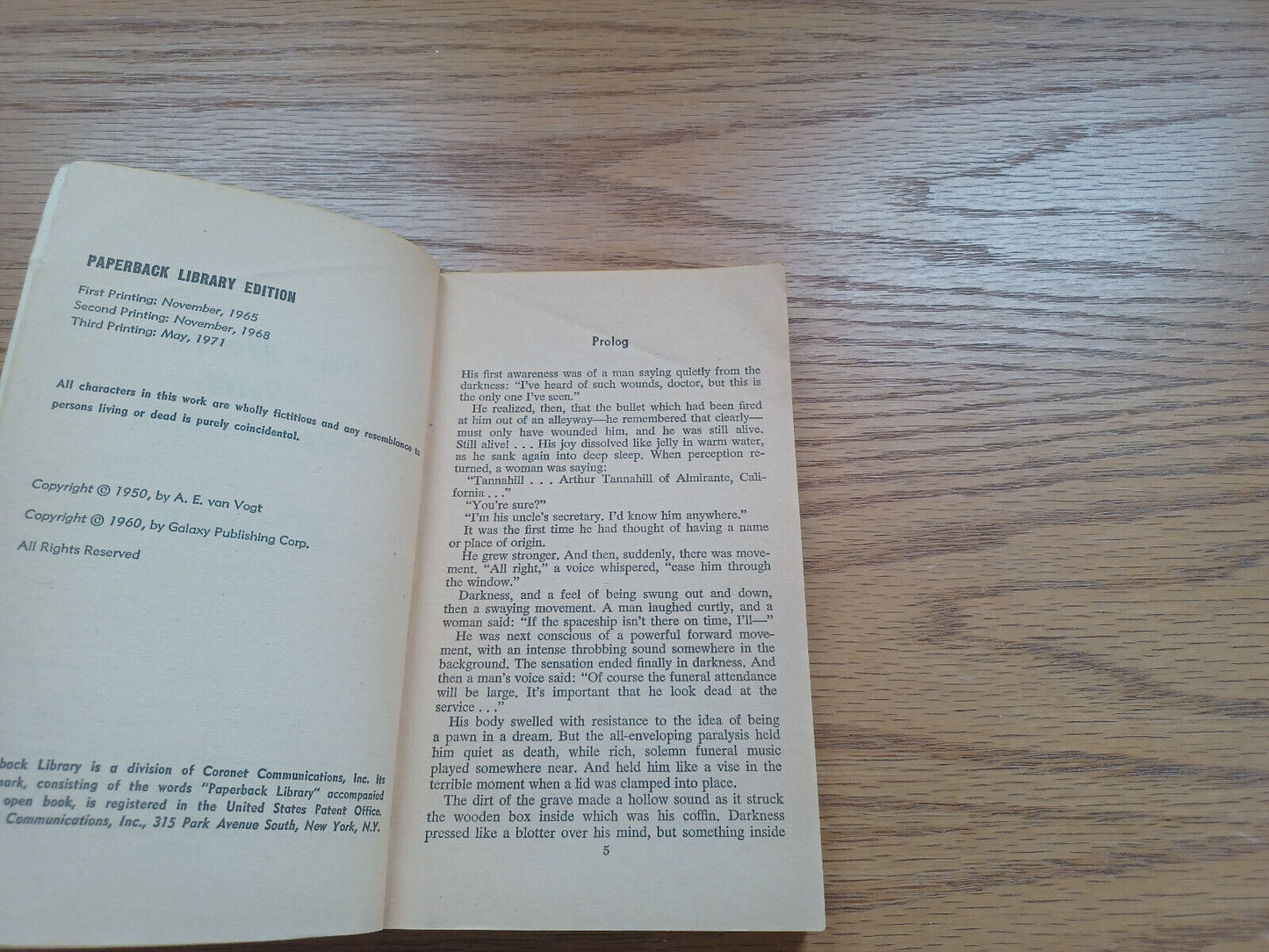 The House That Stood Still By Ae Van Vogt 1971