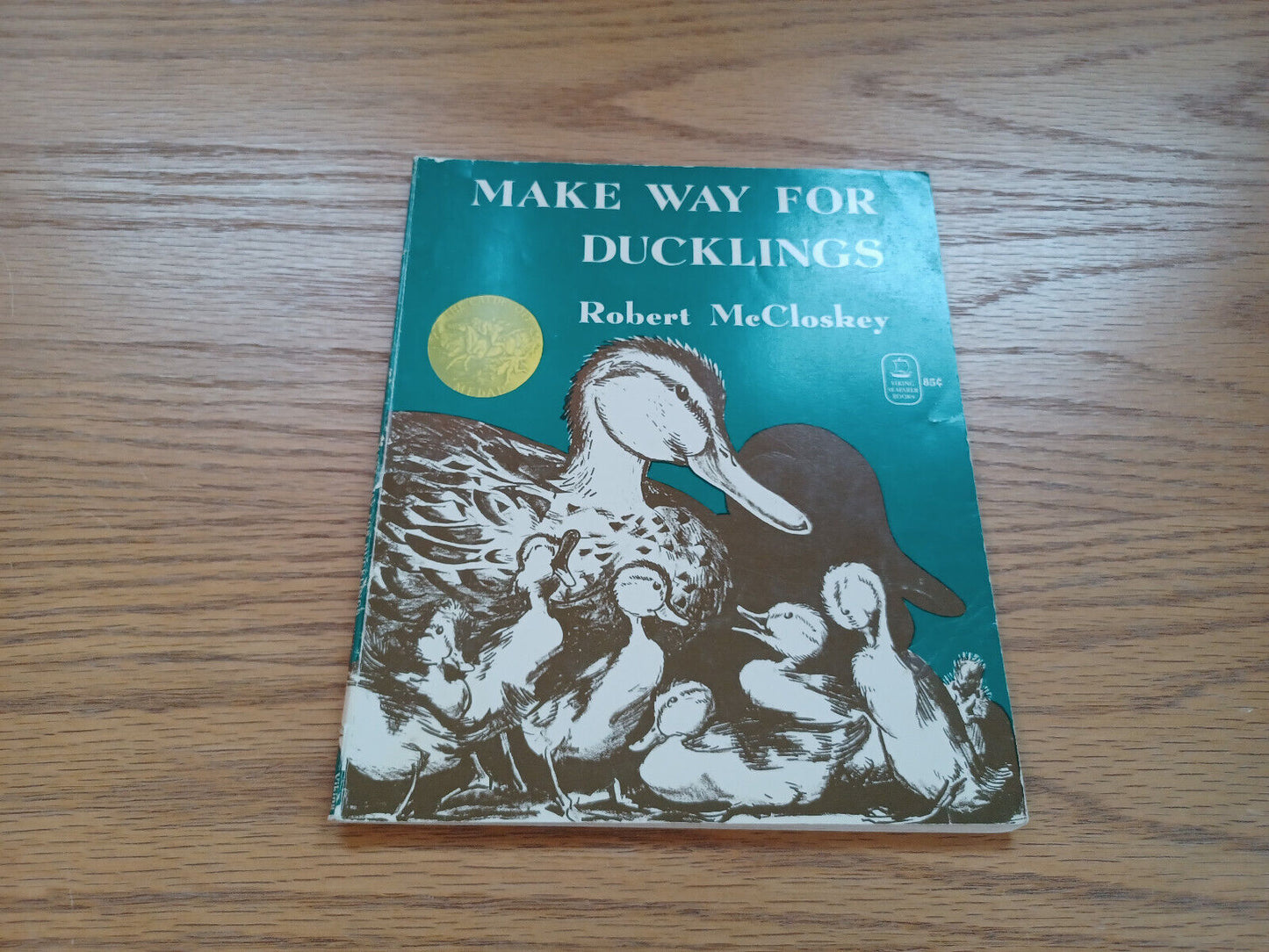 Make Way For Ducklings By Robert Mccloskey 1969 B