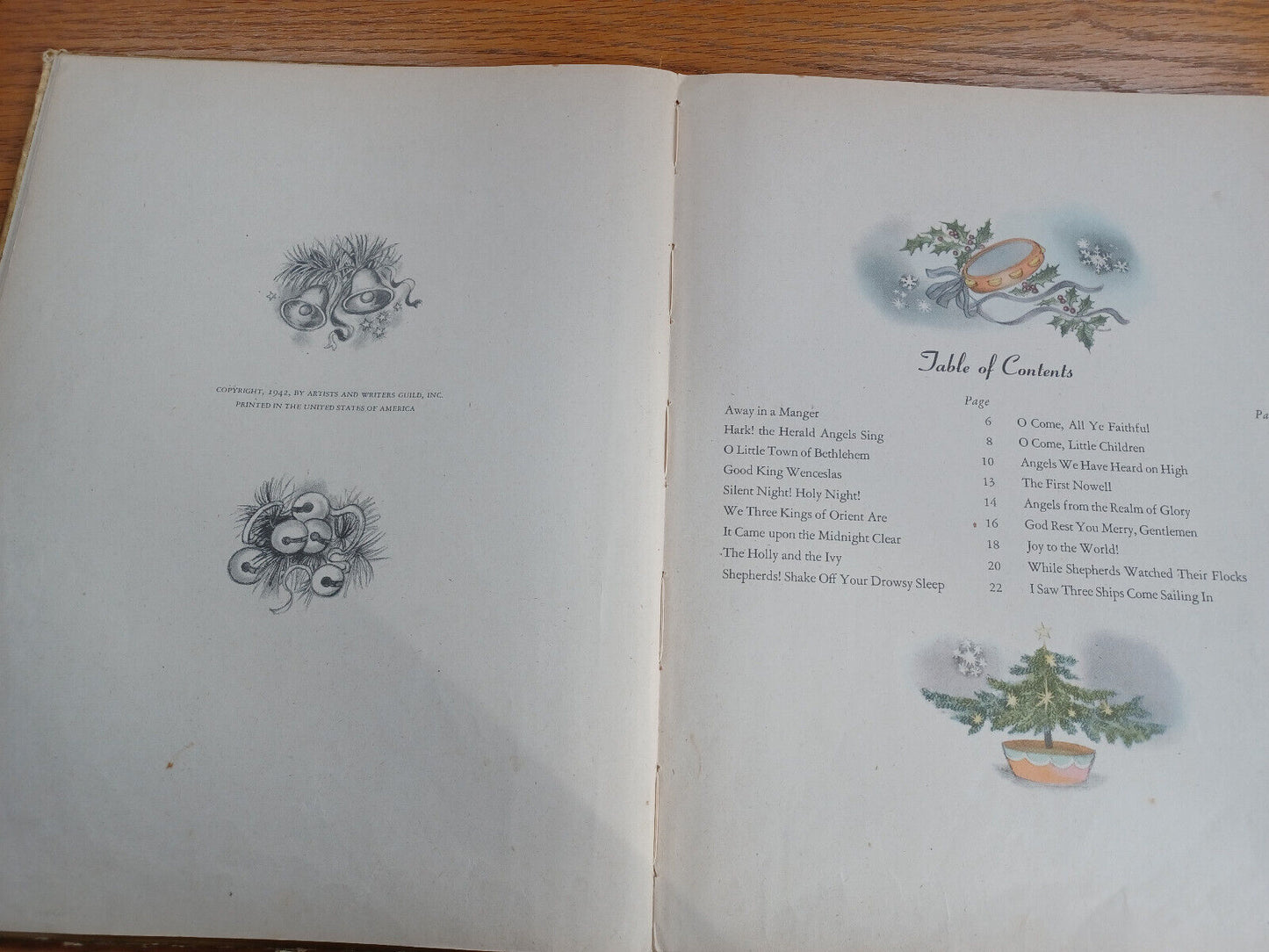 A Child’s Book of Christmas Carols Inez Bertail 1942 Hardcover Random House
