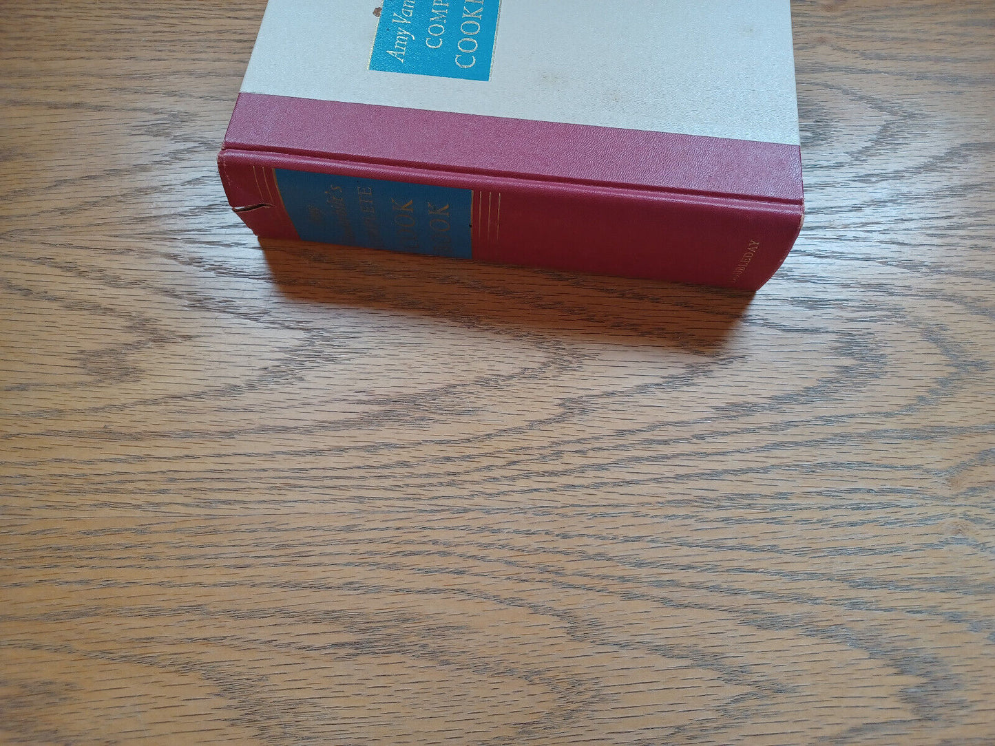 Amy Vanderbilts Complete Cookbook 1961