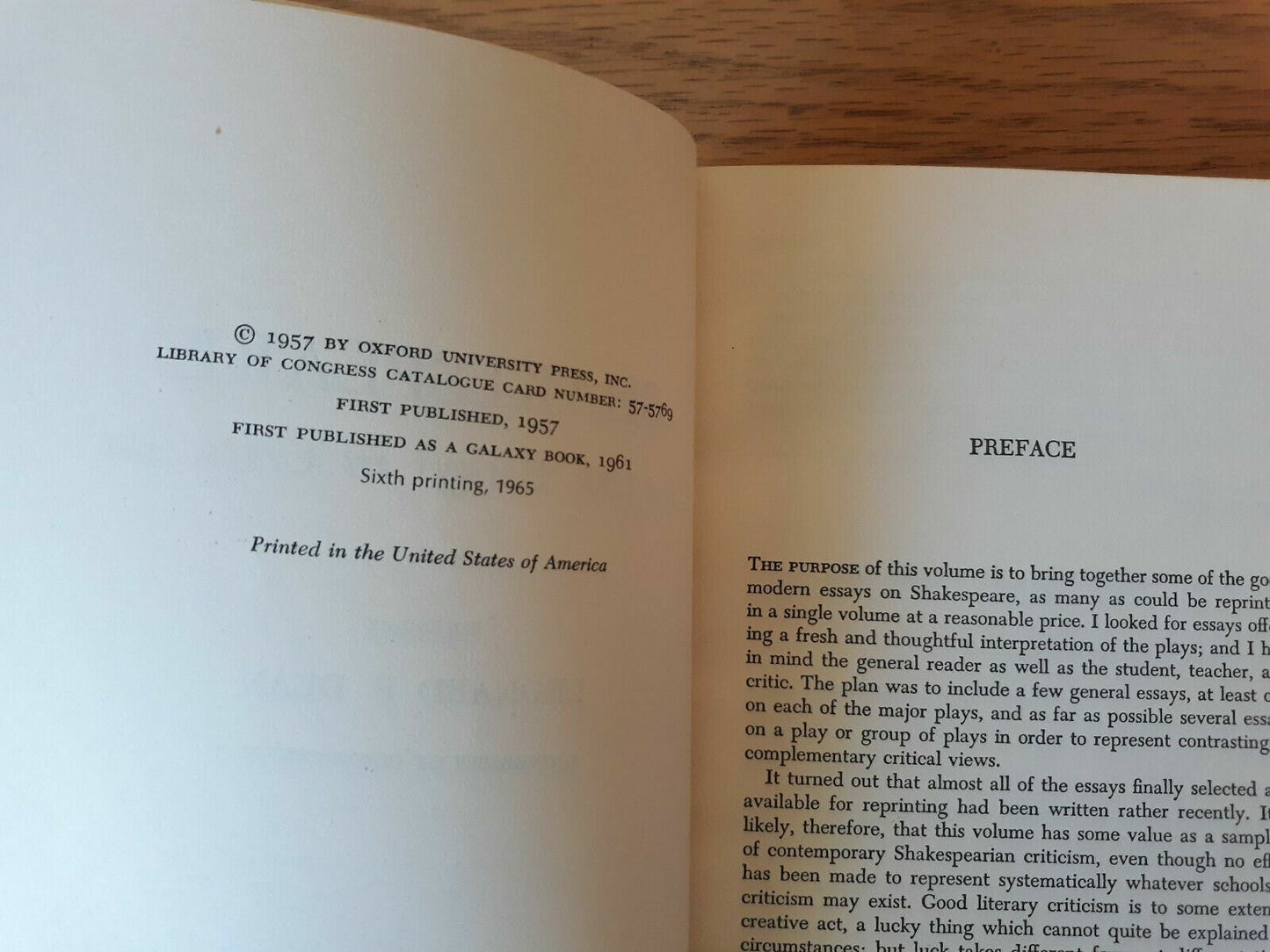 Shakespeare Modern Essays in Criticism by Leonard Dean 1965