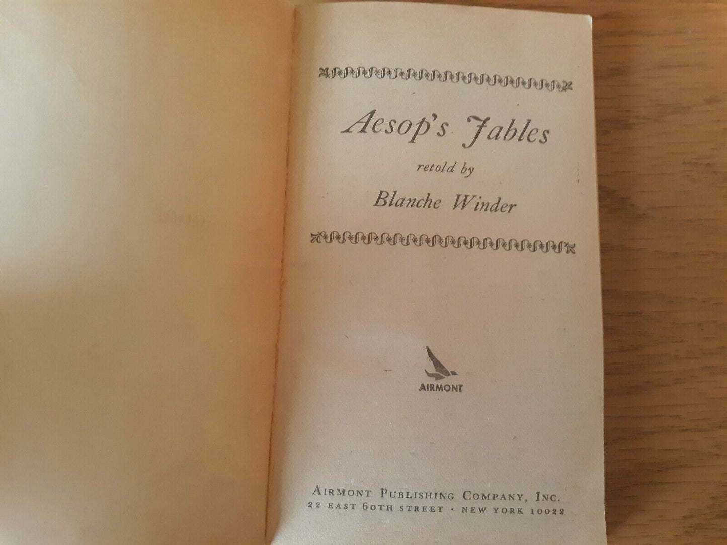 Aesop's Fables retold by Blanche Winder 1965 Paperback