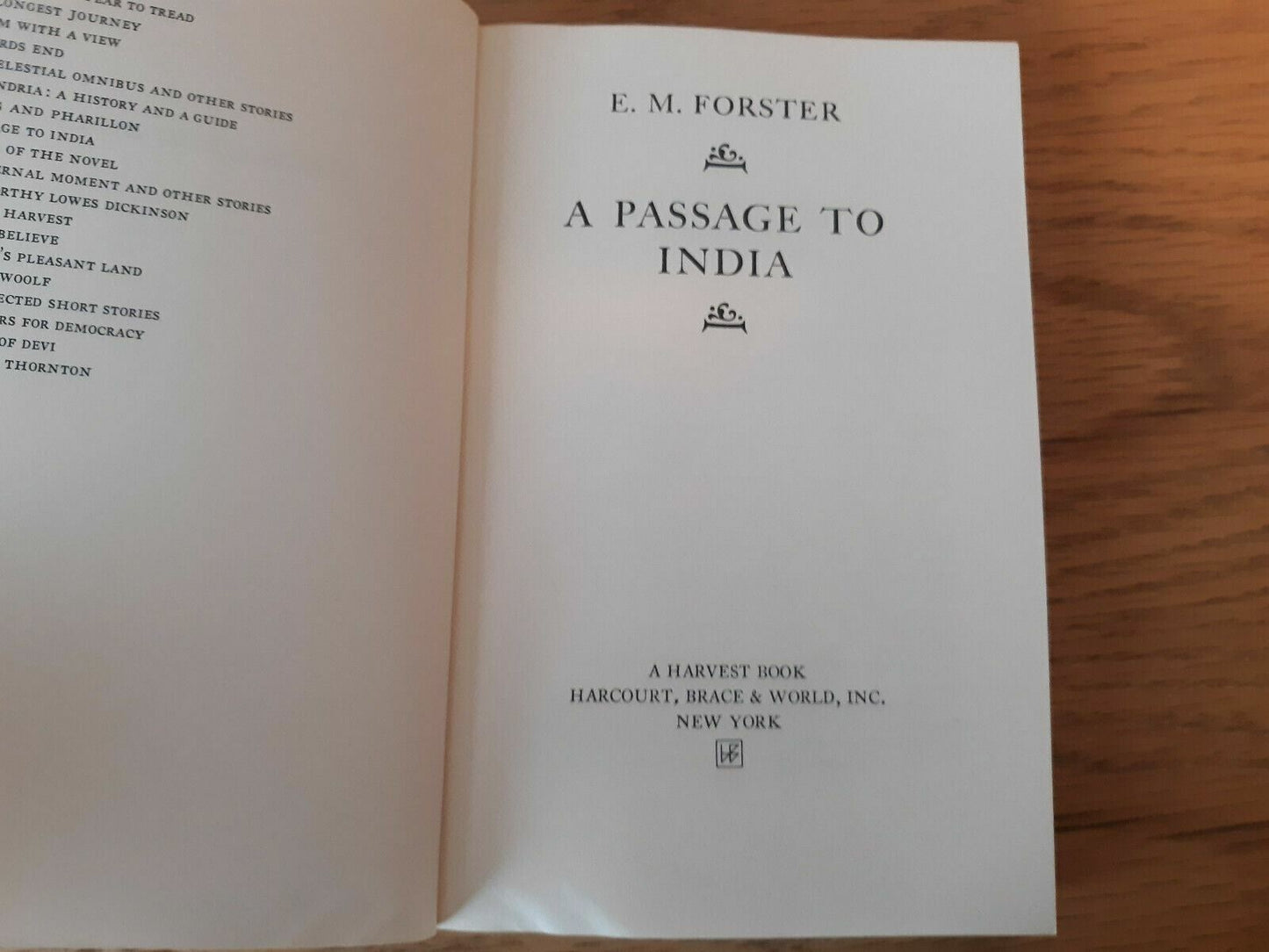 A Passage to India - E.M. Forester 1952 - A Harvest Books. Paperback