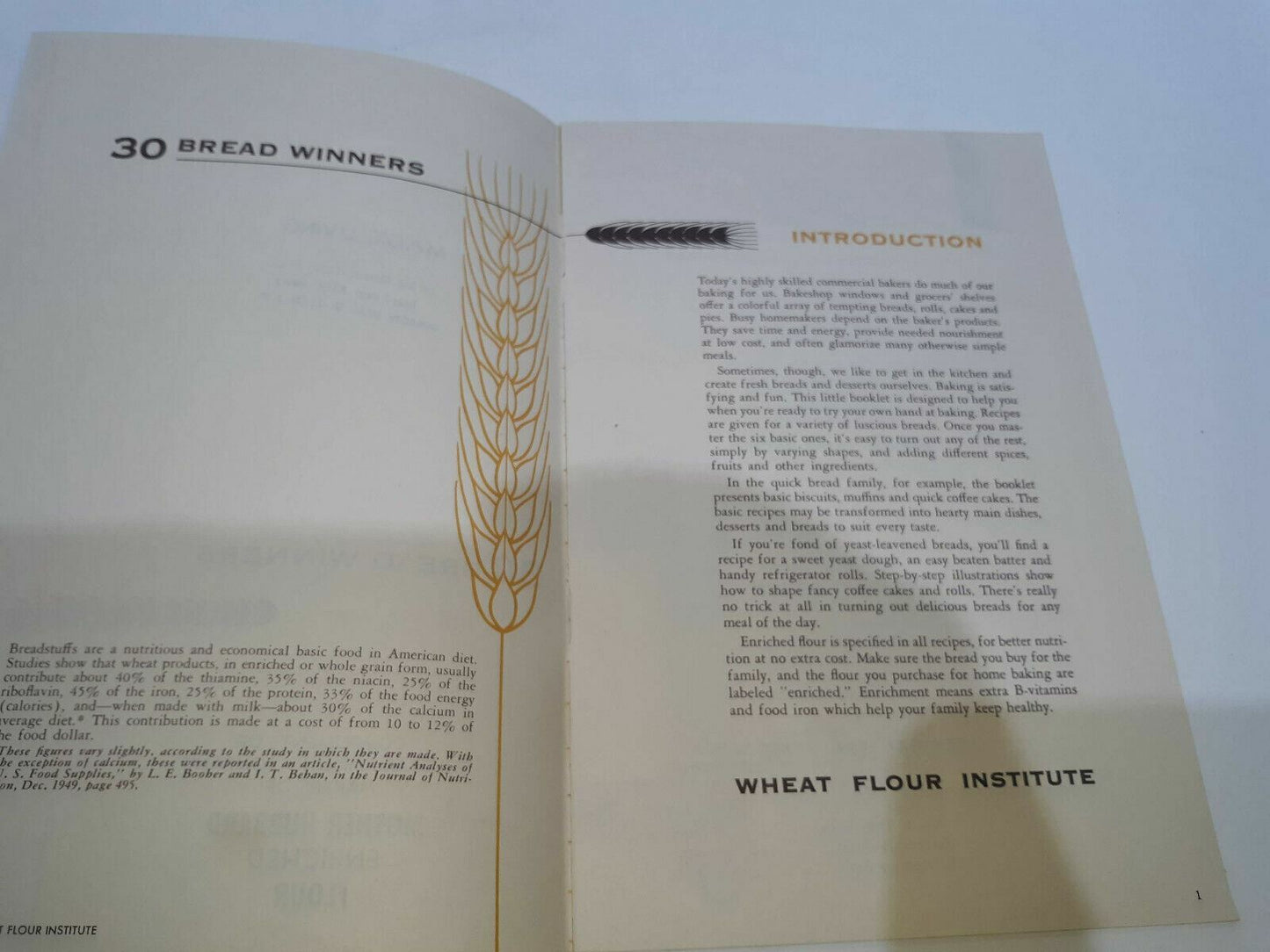 30 Bread Winners From 6 Easy Recipes Vintage Wheat Flour Institute Cookbook 1952