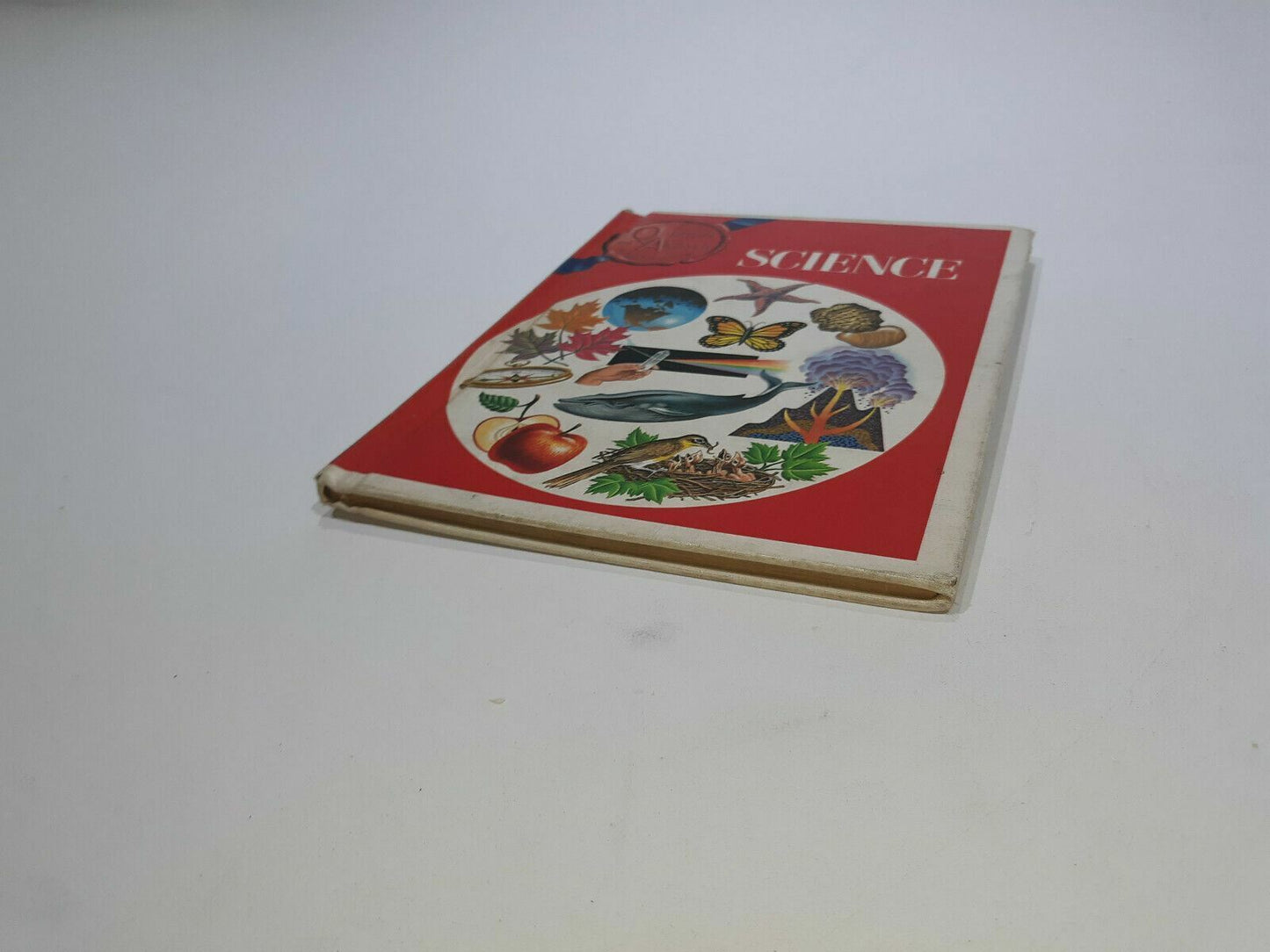 A Golden Book: Questions and Answers Adventure: SCIENCE. SC 1965