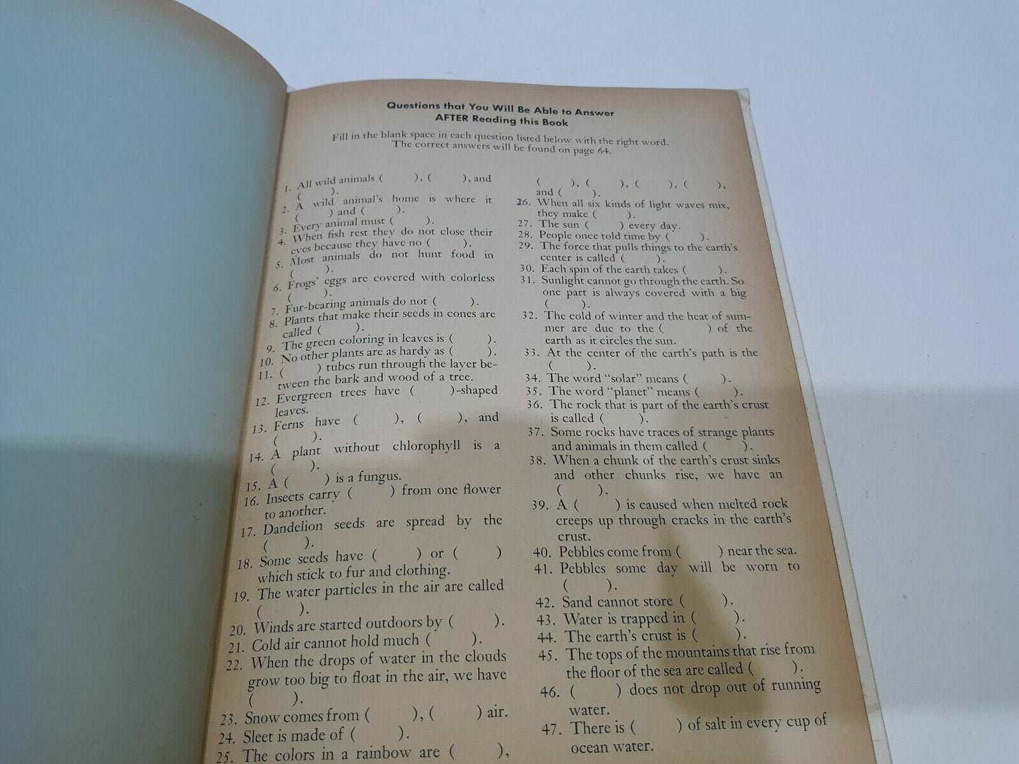 A Golden Book: Questions and Answers Adventure: SCIENCE. SC 1965