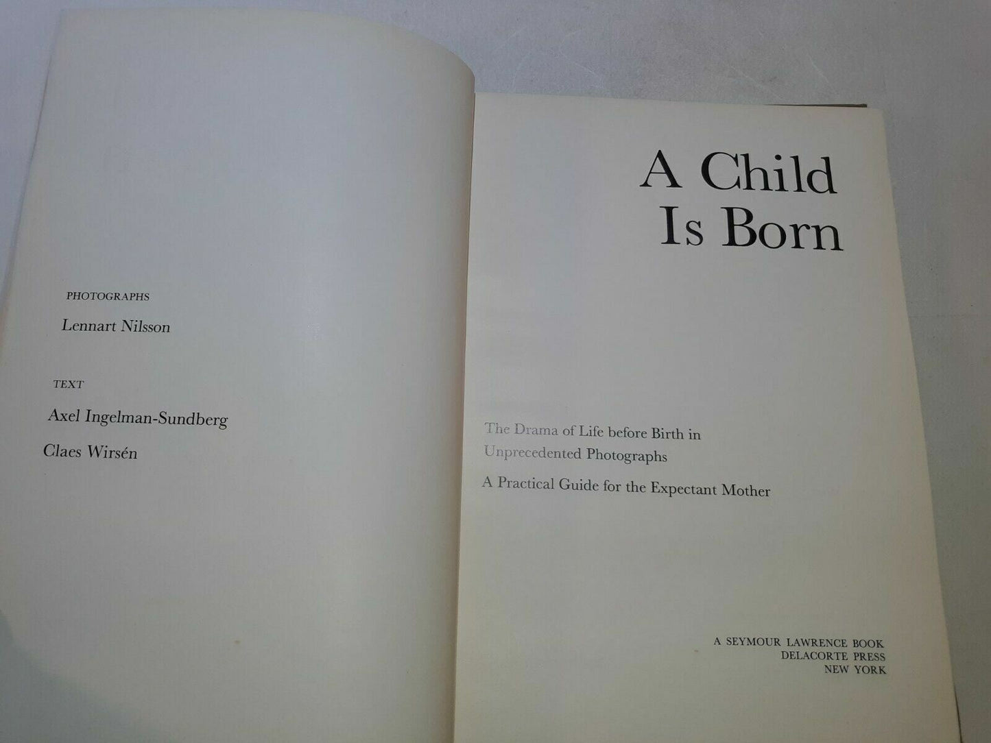 A CHILD IS BORN Drama of Life Before Birth 1966 Lennart Nilsson First US Edition