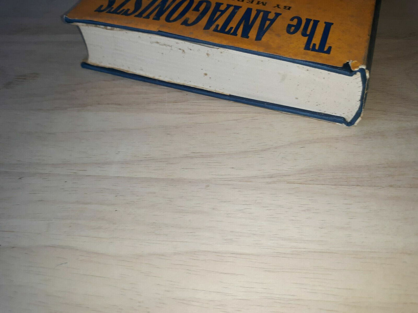 The antagonists (Mervyn Jones, - 1962) Hardcover DJ
