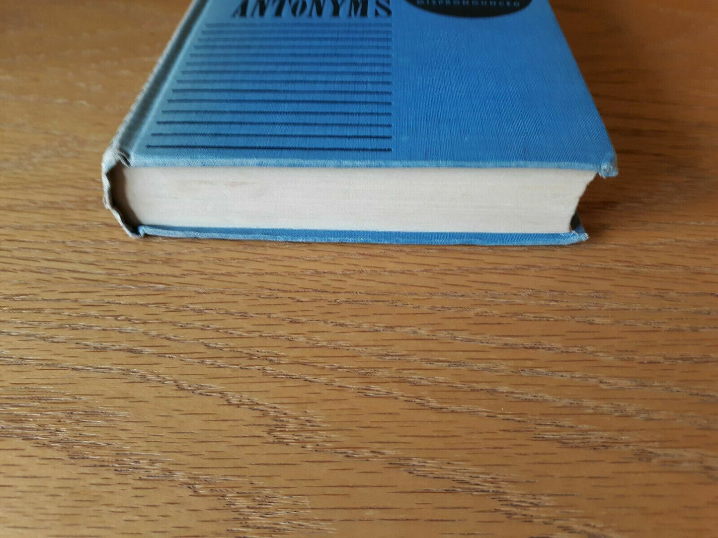 A Dictionary of Synonyms and Antonyms by Joseph Devlin 1942