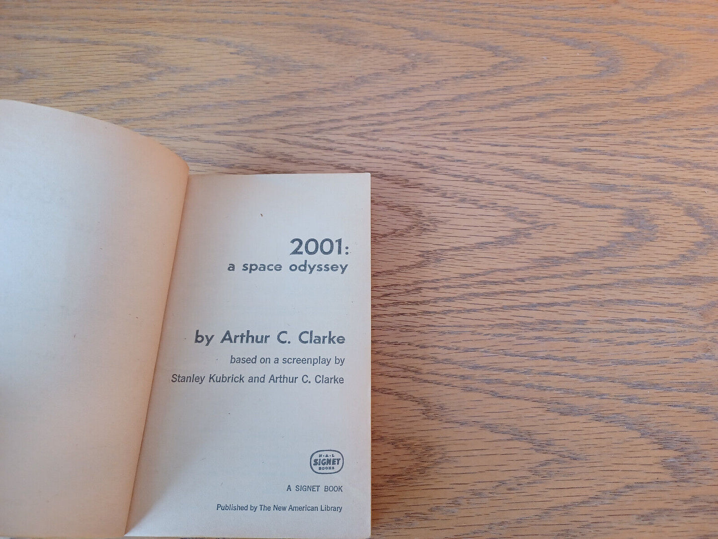2001 A Space Odyssey by Arthur Clarke 1968