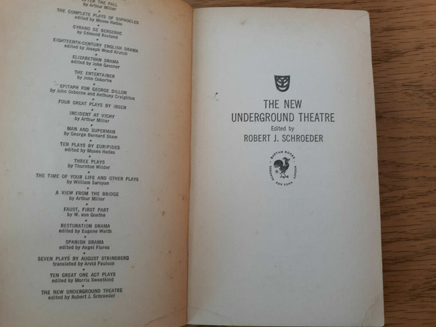 Robert J SCHROEDER / The New Underground Theatre Bantam Books 1968
