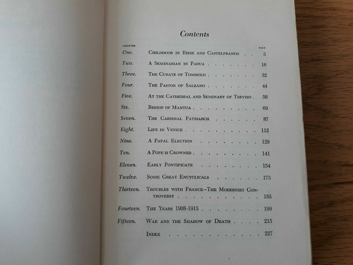1952 The Great Mantle The Life of Giuseppe Melchiore Sarto Katherine Burton HC