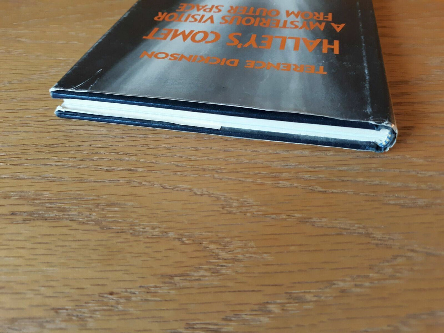 Halley's Comet:A Mysterious Visitor From Outer Space 1985 HC/DJ