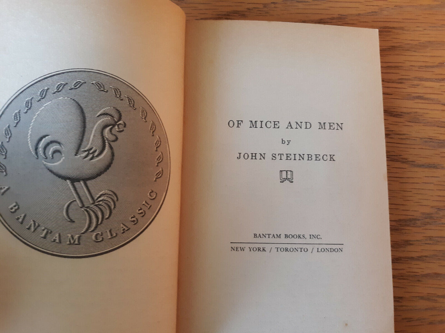 1967 Of Mice and Men by John Steinbeck Bantam Paperback Book