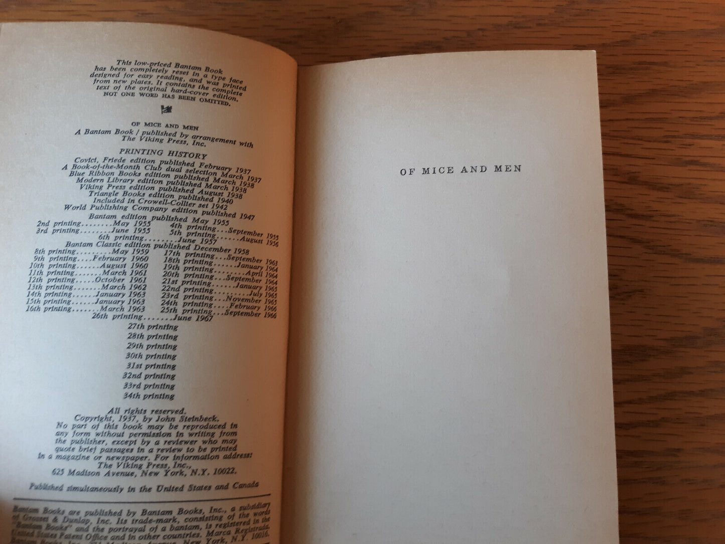 1967 Of Mice and Men by John Steinbeck Bantam Paperback Book