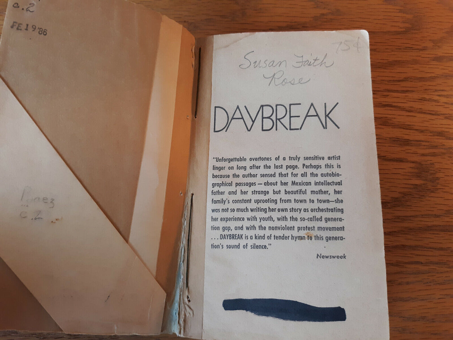 Daybreak Joan Baez 1969 Avon Book Paperback