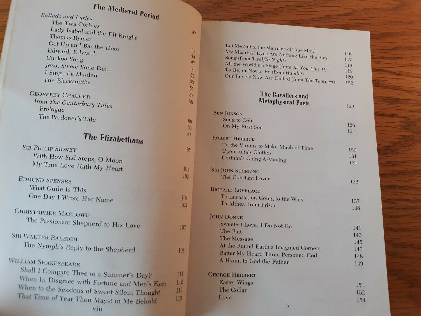 The English Tradition Poetry Macmillan Literary Heritage 1968 Marjorie Wescott B