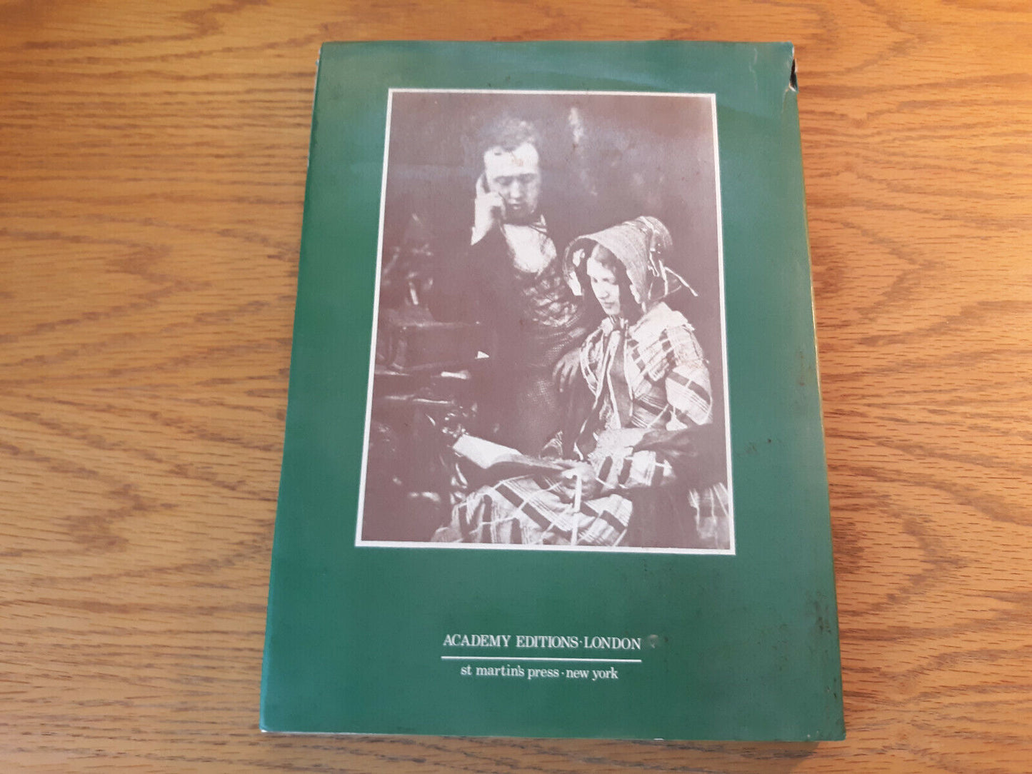 Hill & Adamson Photographs 1973 Hardcover Dust Jacket Academy Editions St Martin