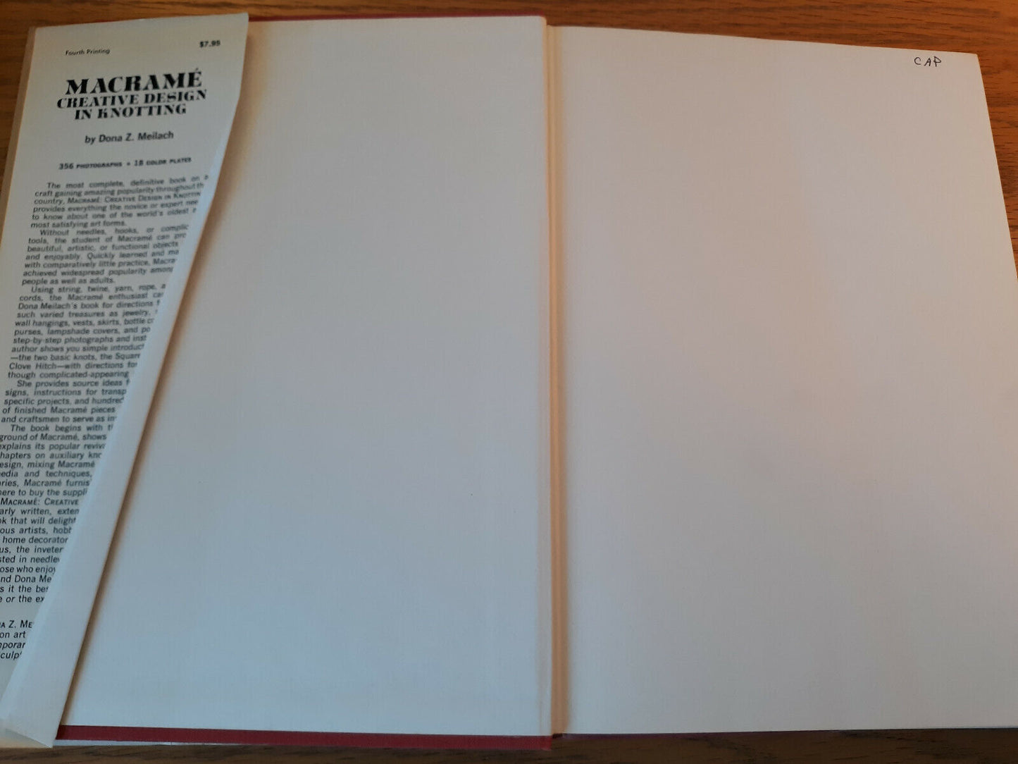Macrame Creative Design In Knotting Dona Z Meilach 1971 Hardcover Dust Jacket Cr