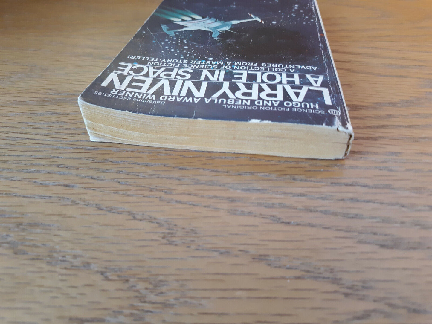 A Hole In Space Larry Niven 1974 Ballantine Books Paperback