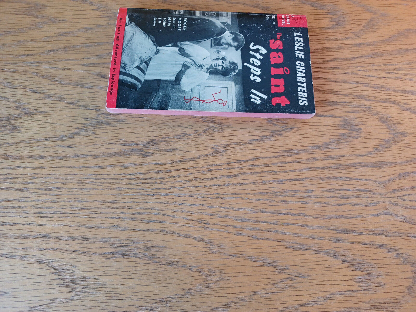 The Saint Steps In Leslie Charteris 1943 Fiction Publishing Company Paperback