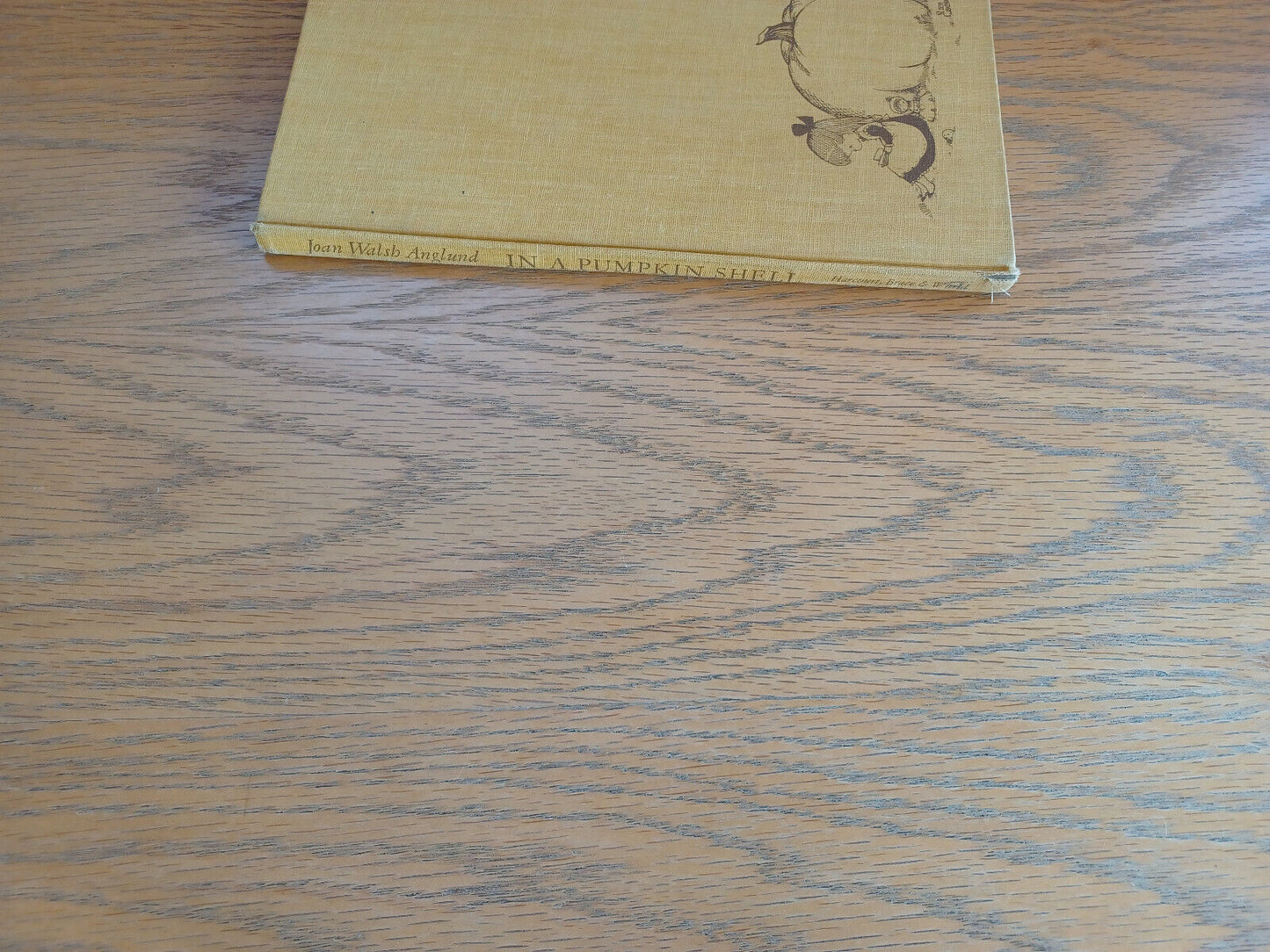 A Mother Goose ABC in a Pumpkin Shell Joan Walsh Anglund 1960 Hardcover Harcourt