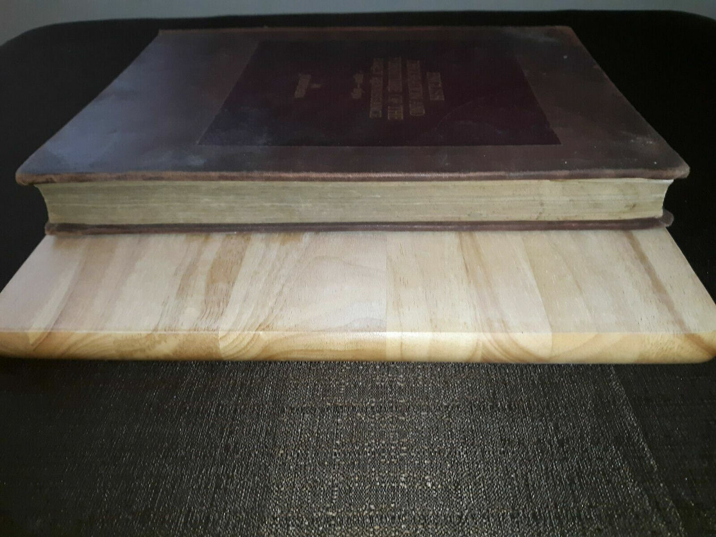English Decoration and Furniture of the Early Renaissance (1500-1650) Hardcover