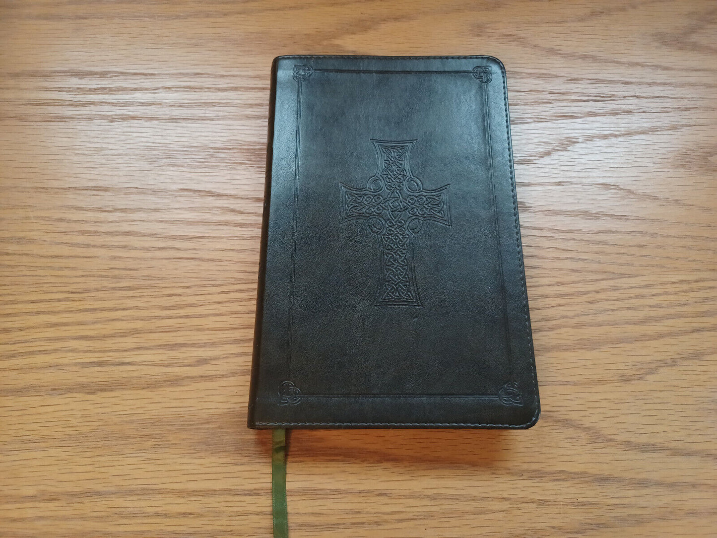 The Holy Bible English Standard Version Trutone 2011 Crossway