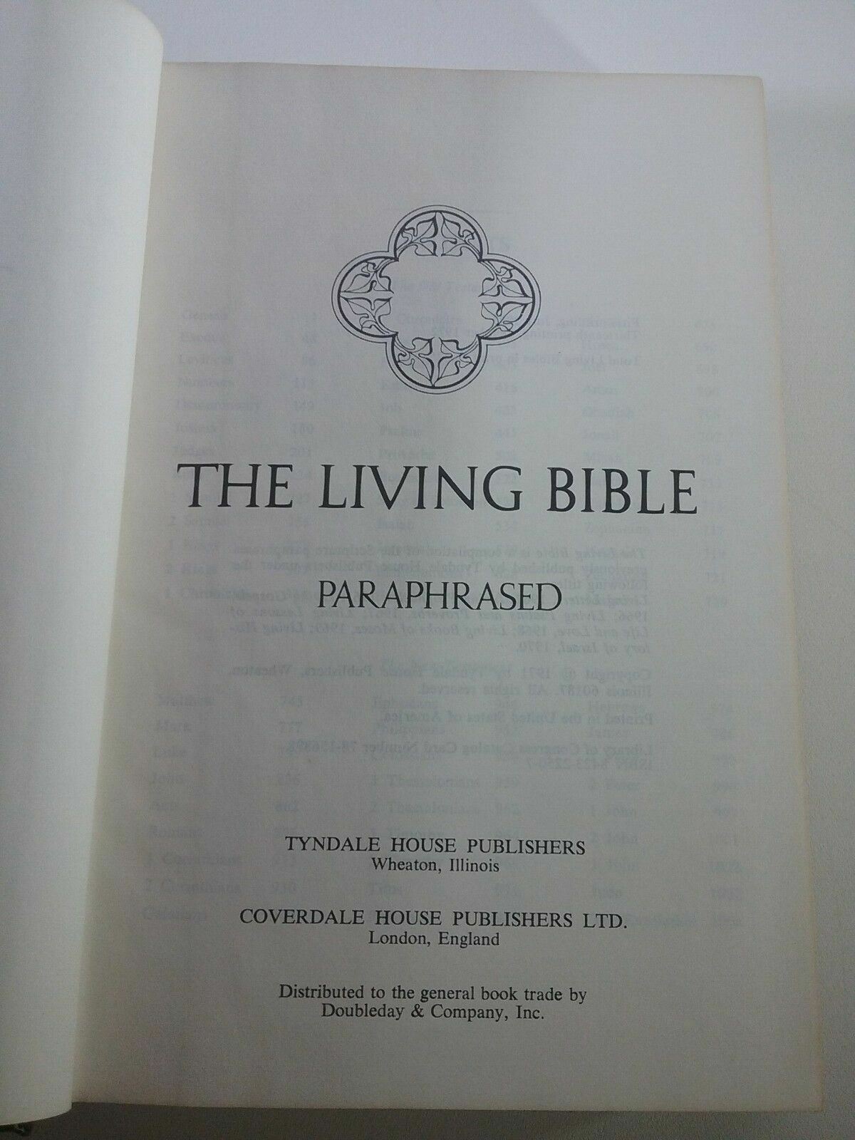 Living Bible Paraphrased Tyndale ISBN: 842322507 Hardcover 1972 13th Printing