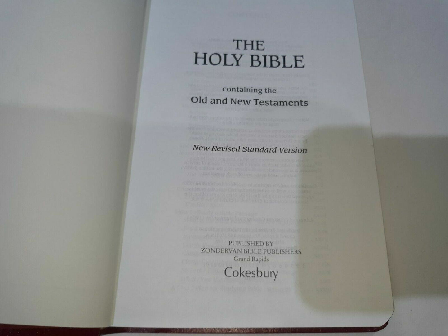 The Holy Bible Containing the Old & New Testaments by Zondervan Bible Publishers