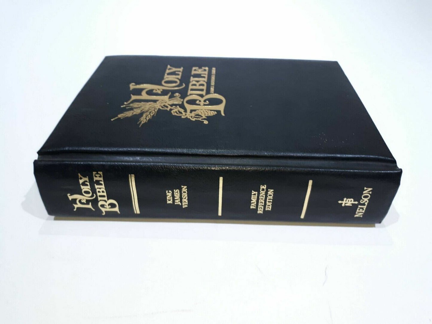 Holy Bible Family Reference Edition Leather KJV Nelson Illustrated 1971