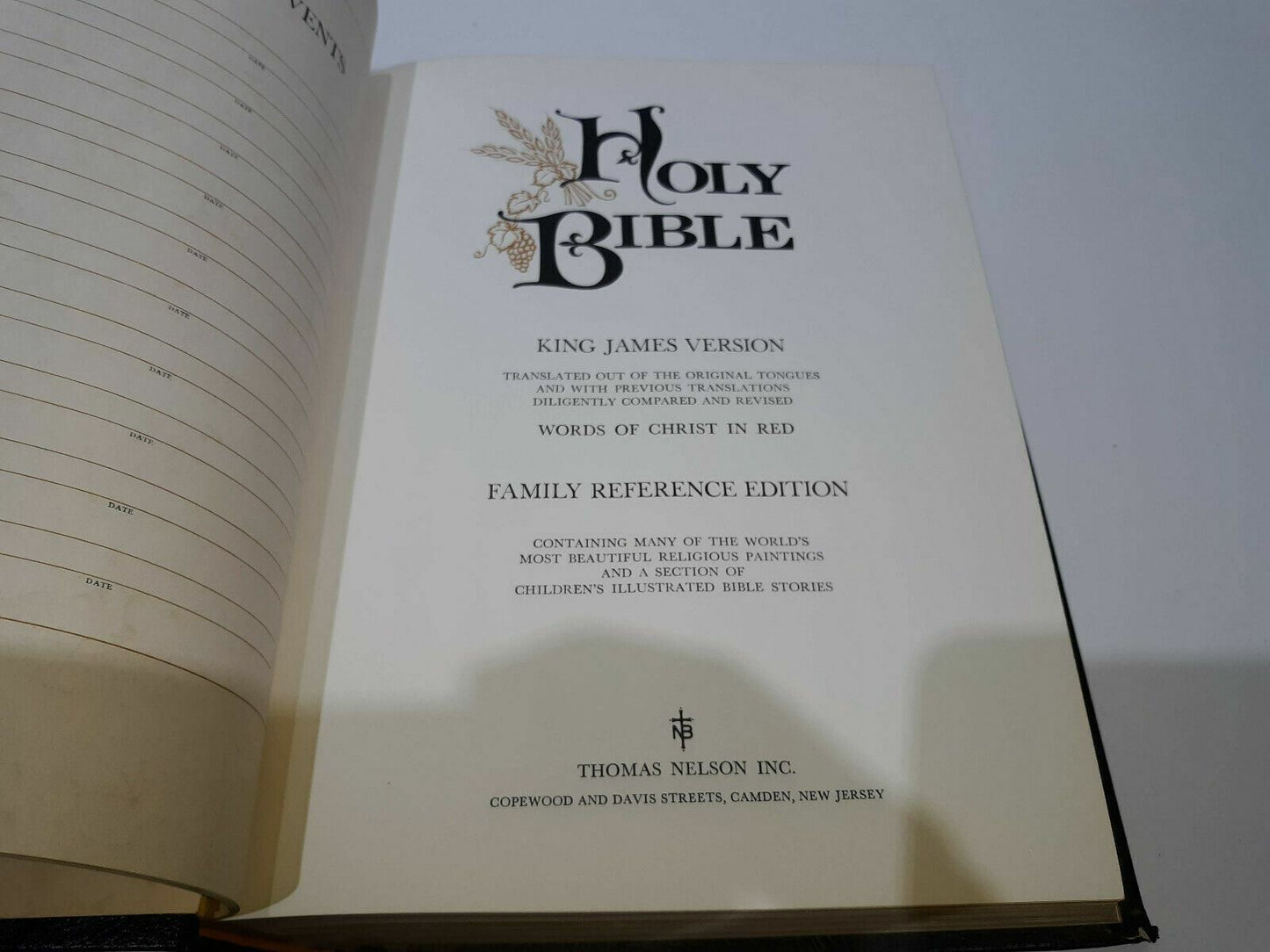 Holy Bible Family Reference Edition Leather KJV Nelson Illustrated 1971