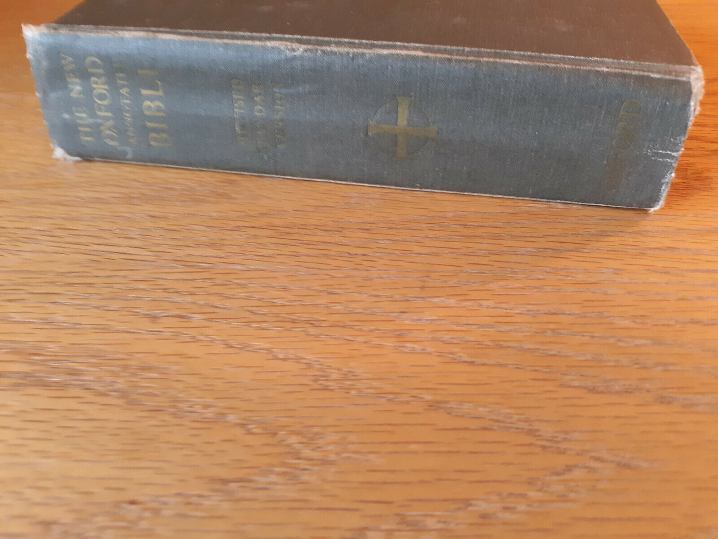 The New Oxford Annotated Bible The Holy Bible,Revised Standard Version,HC-1973