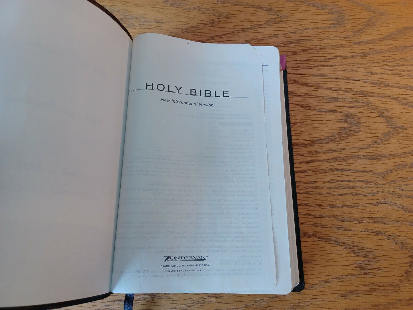 Holy Bible New International Version Zondervan Bonded Leather Thinline 2005