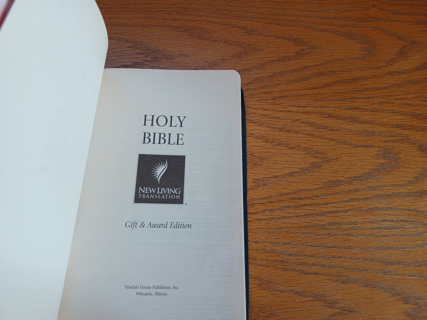 Holy Bible New Living Translation Red Letter Tyndale Gift & Award Edition 1997