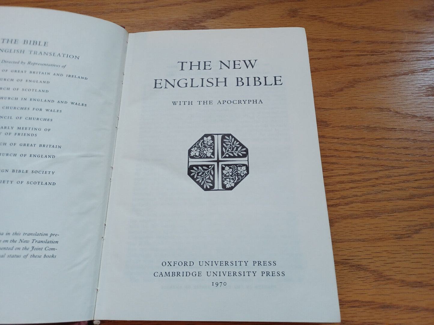 The New English Bible With Apocrypha 1970 Oxford University Press Hardcover