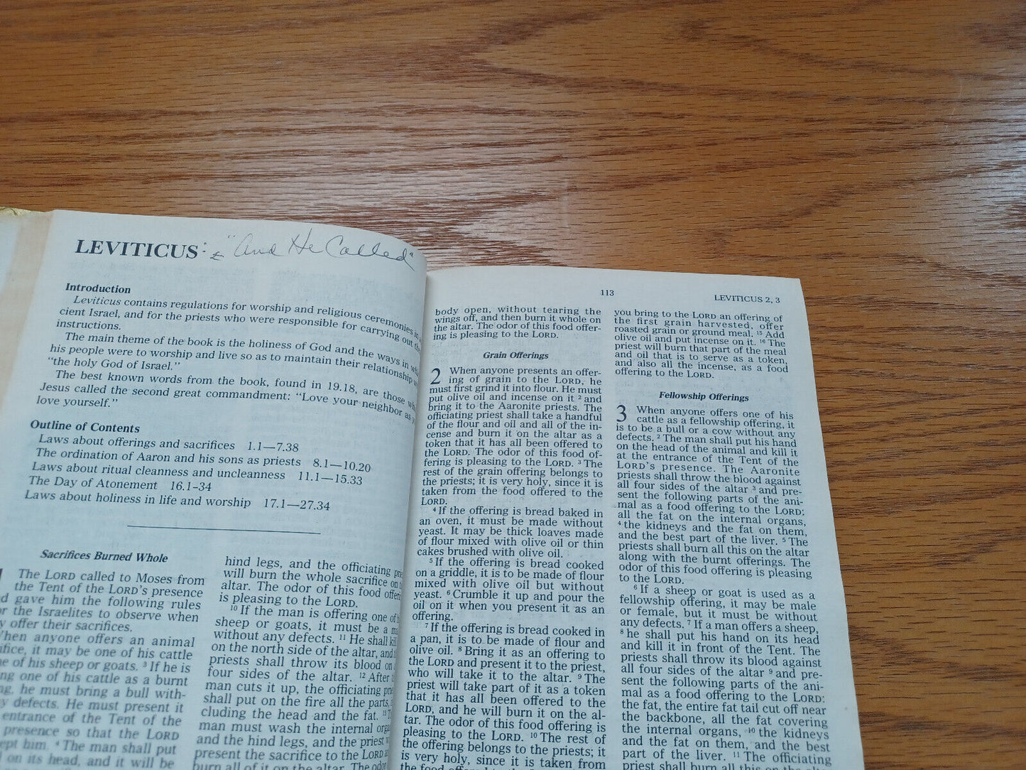 Good News Bible With Deuterocanonicals/Apocrypha 1979 Today’s English Version Am
