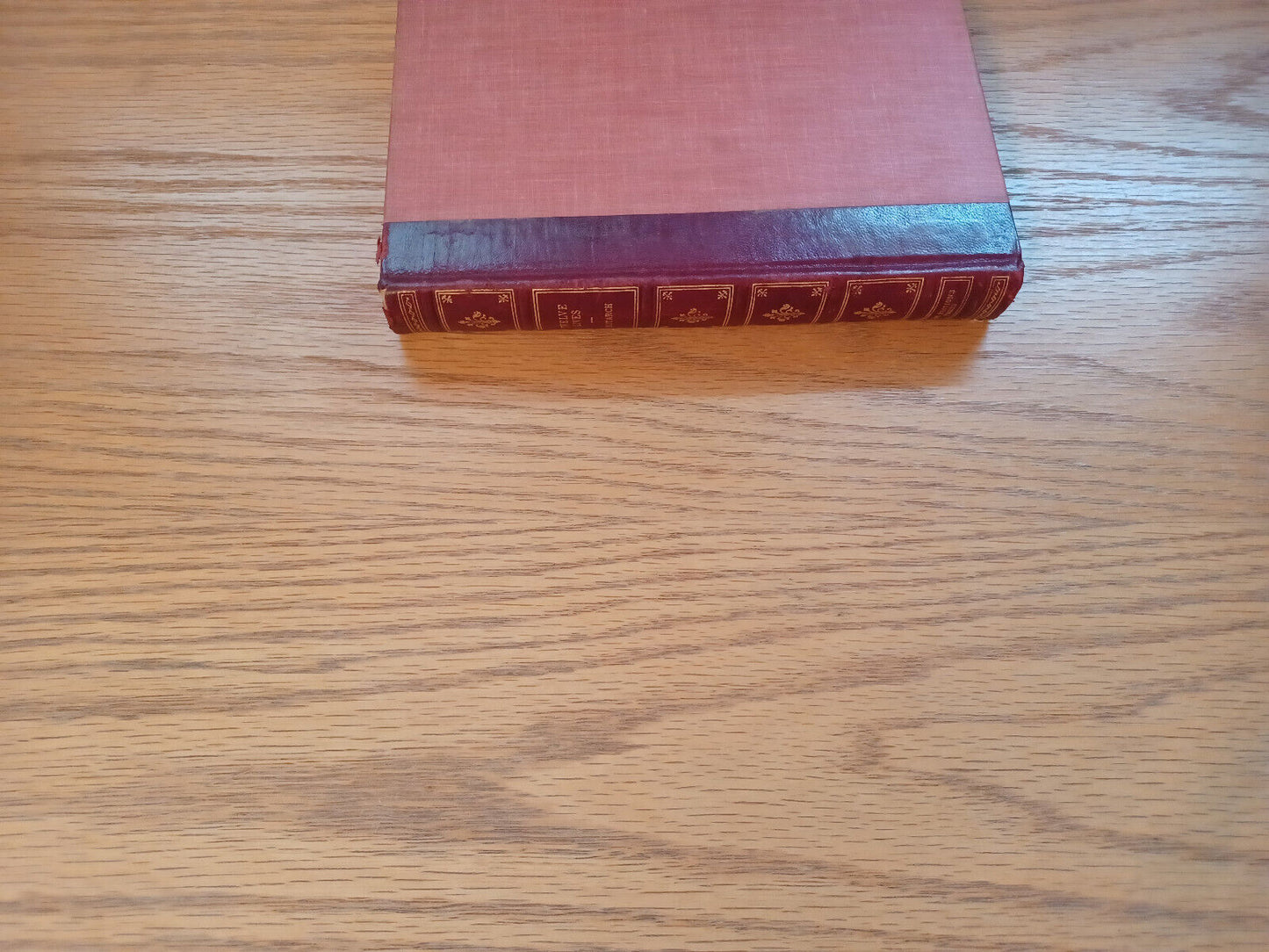 Plutarch Twelve Lives 1950