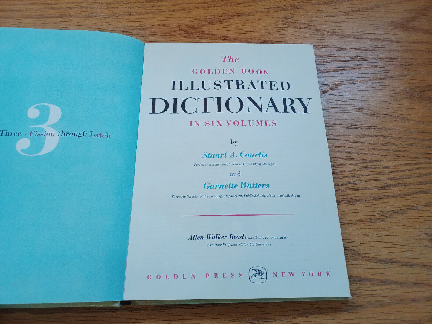 The Golden Book Illustrated Dictionary Volume 3 1961