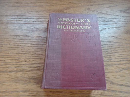 Webster'S New School And Office Dictionary Self Pronouncing Joseph Devlin 1942