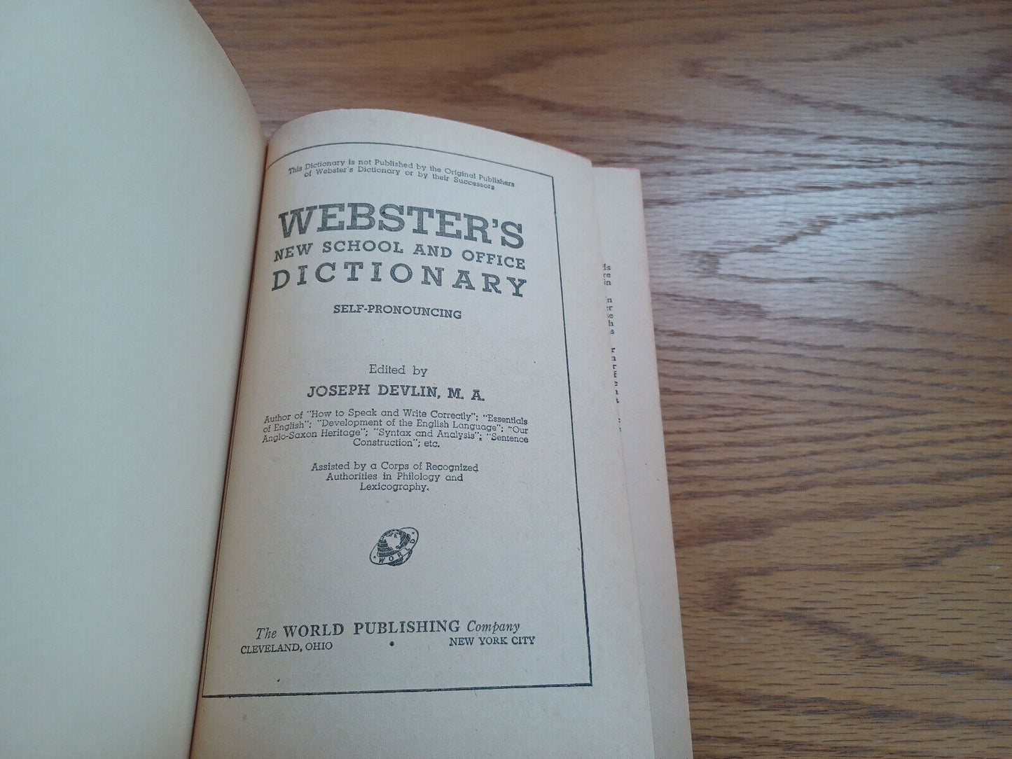 Webster'S New School And Office Dictionary Self Pronouncing Joseph Devlin 1942