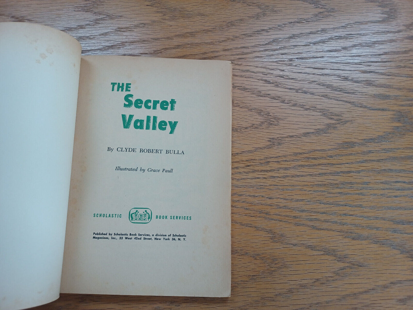 The Secret Valley Clyde Robert Bulla 1962 Scholastic Paperback