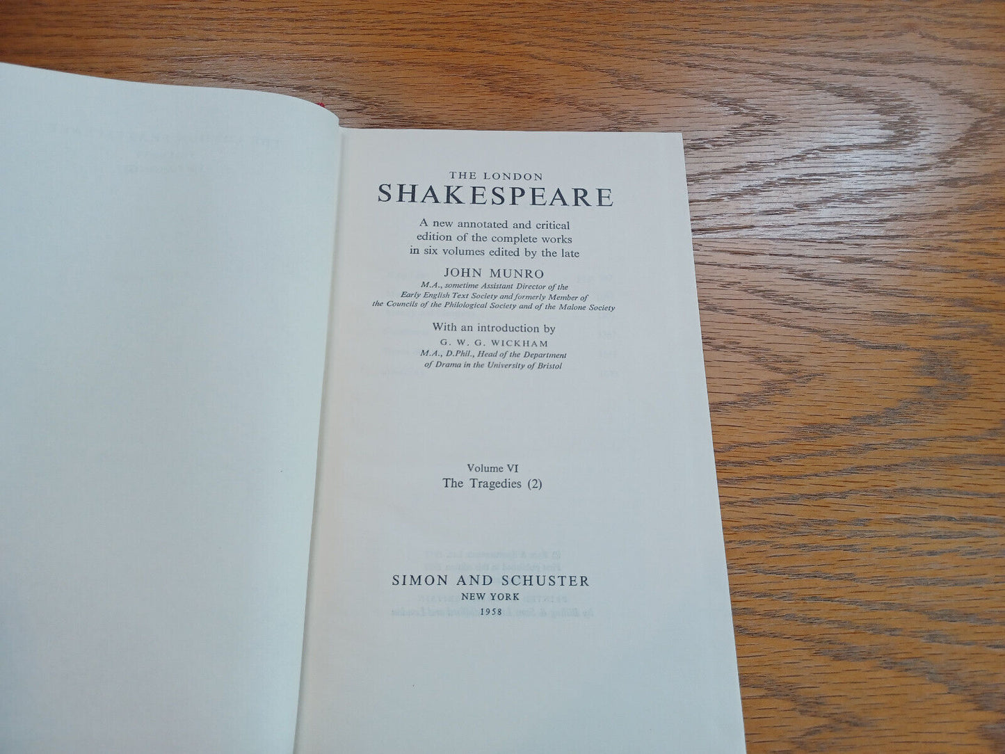 The London Shakespeare Volume VI 1958 Hardcover Simon Schuster John Munro