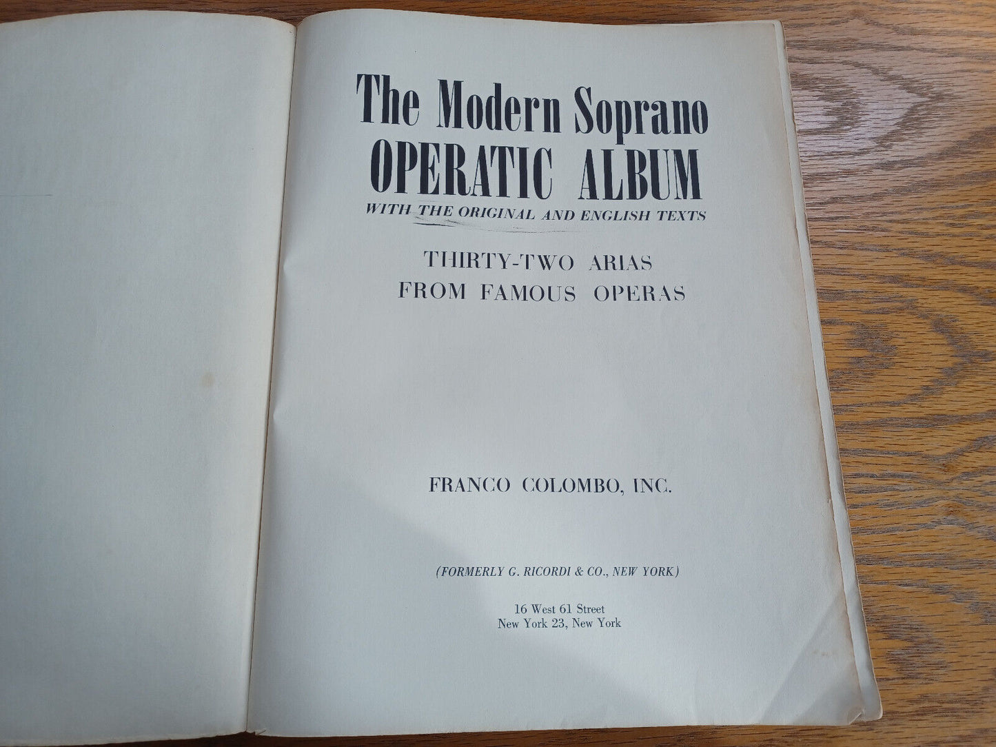 The Modern Soprano Operating Album Thirty Two Arias From Famous Operas Franco Co