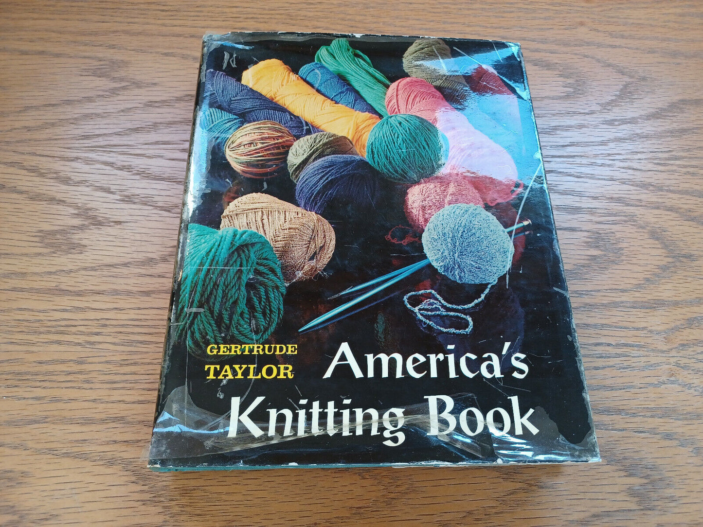 Americas Knitting Book By Gertrude Taylor 1968 Dust Jacket
