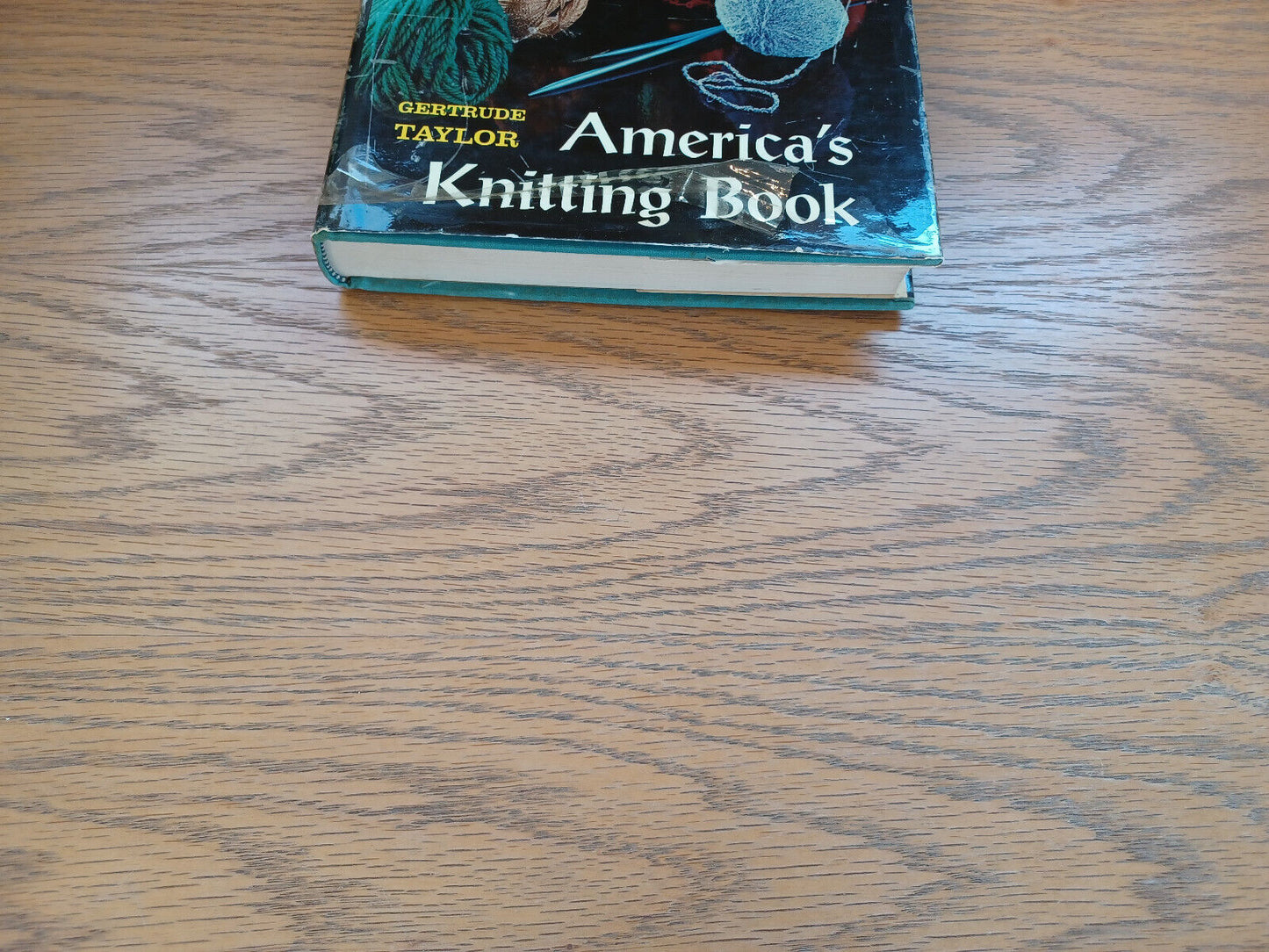 Americas Knitting Book By Gertrude Taylor 1968 Dust Jacket
